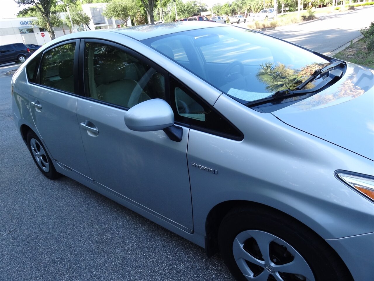 2012 Toyota Prius Three Premium - Photo 8 - Deland, FL 32720