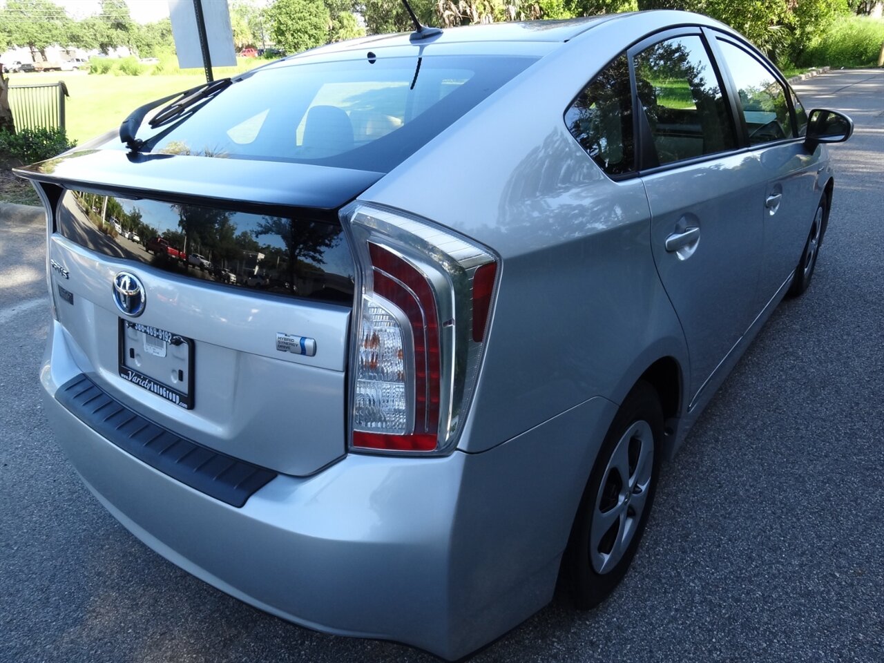 2012 Toyota Prius Three Premium - Photo 4 - Deland, FL 32720