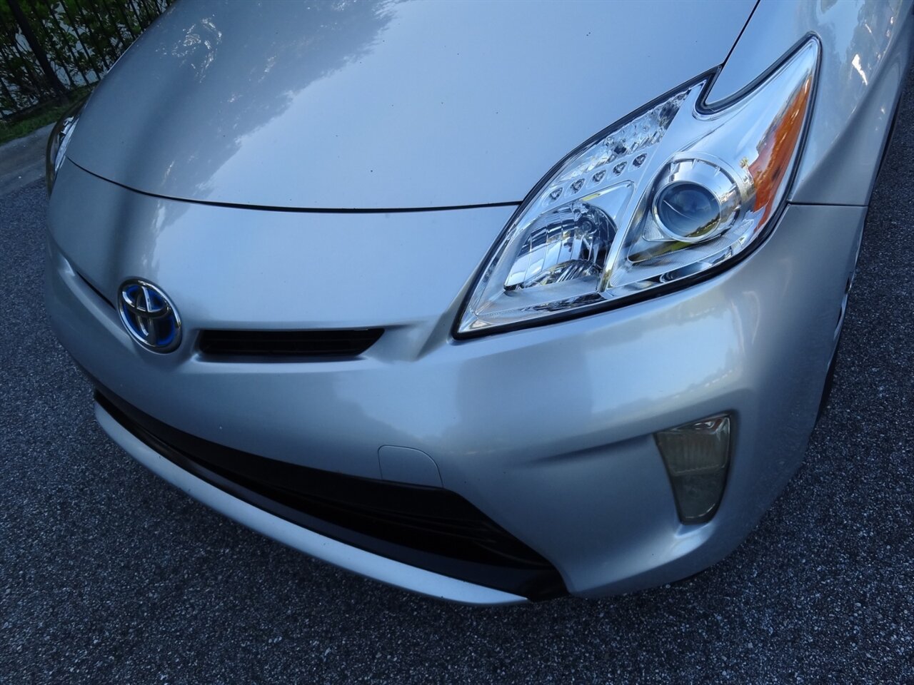 2012 Toyota Prius Three Premium - Photo 7 - Deland, FL 32720