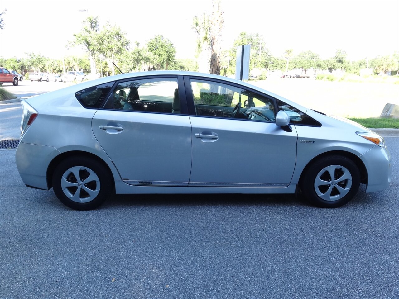 2012 Toyota Prius Three Premium - Photo 14 - Deland, FL 32720