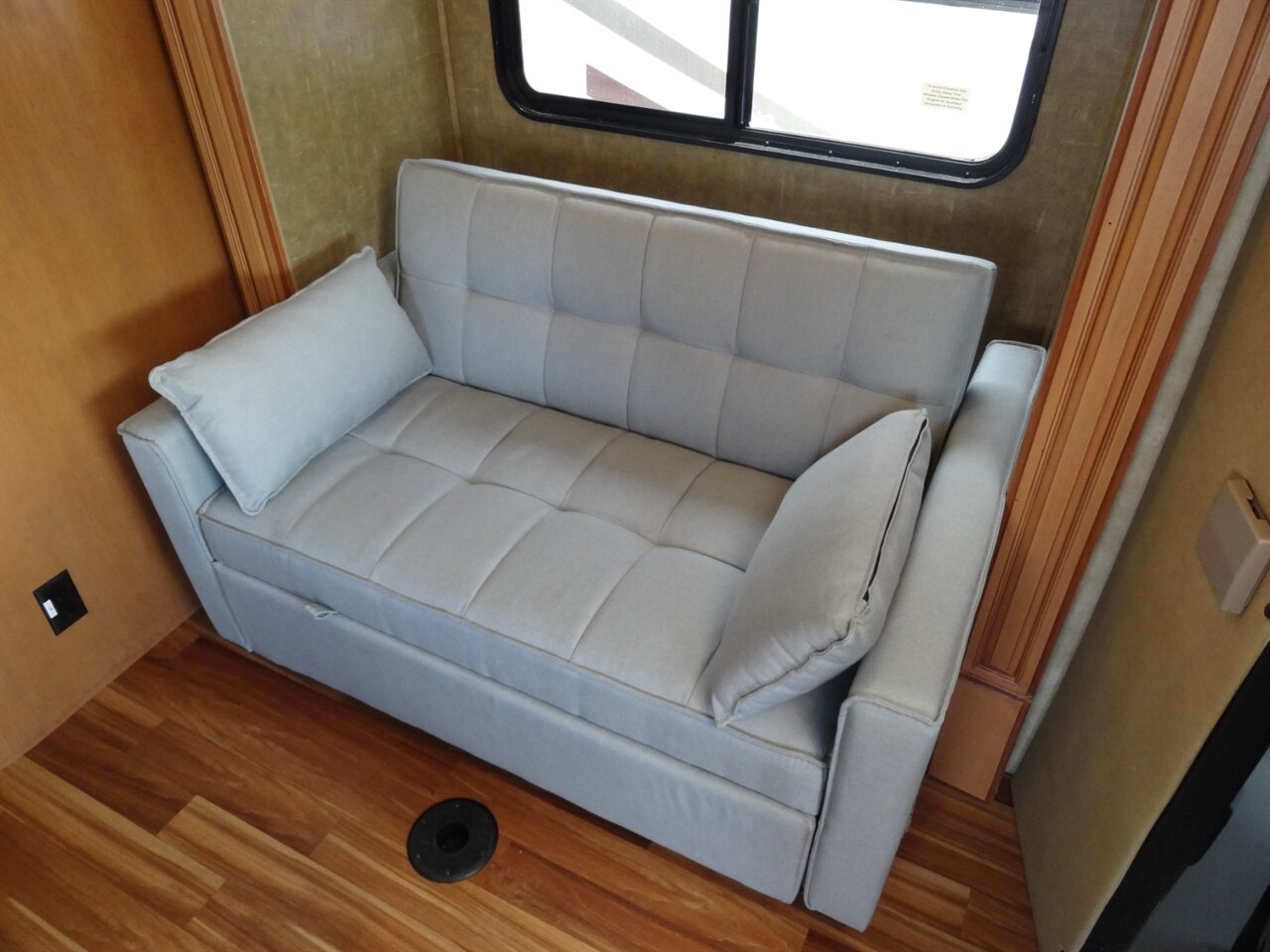 2014 Coachmen Prism 3500 24G - Photo 58 - Deland, FL 32720