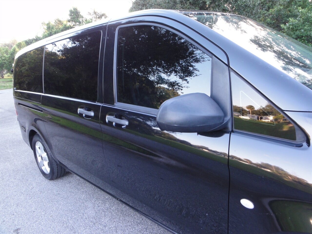 2018 Mercedes-Benz Metris 8 Passenger - Photo 10 - Deland, FL 32720