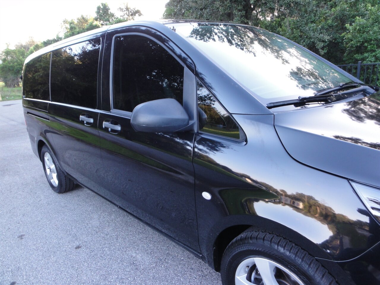 2018 Mercedes-Benz Metris 8 Passenger - Photo 8 - Deland, FL 32720