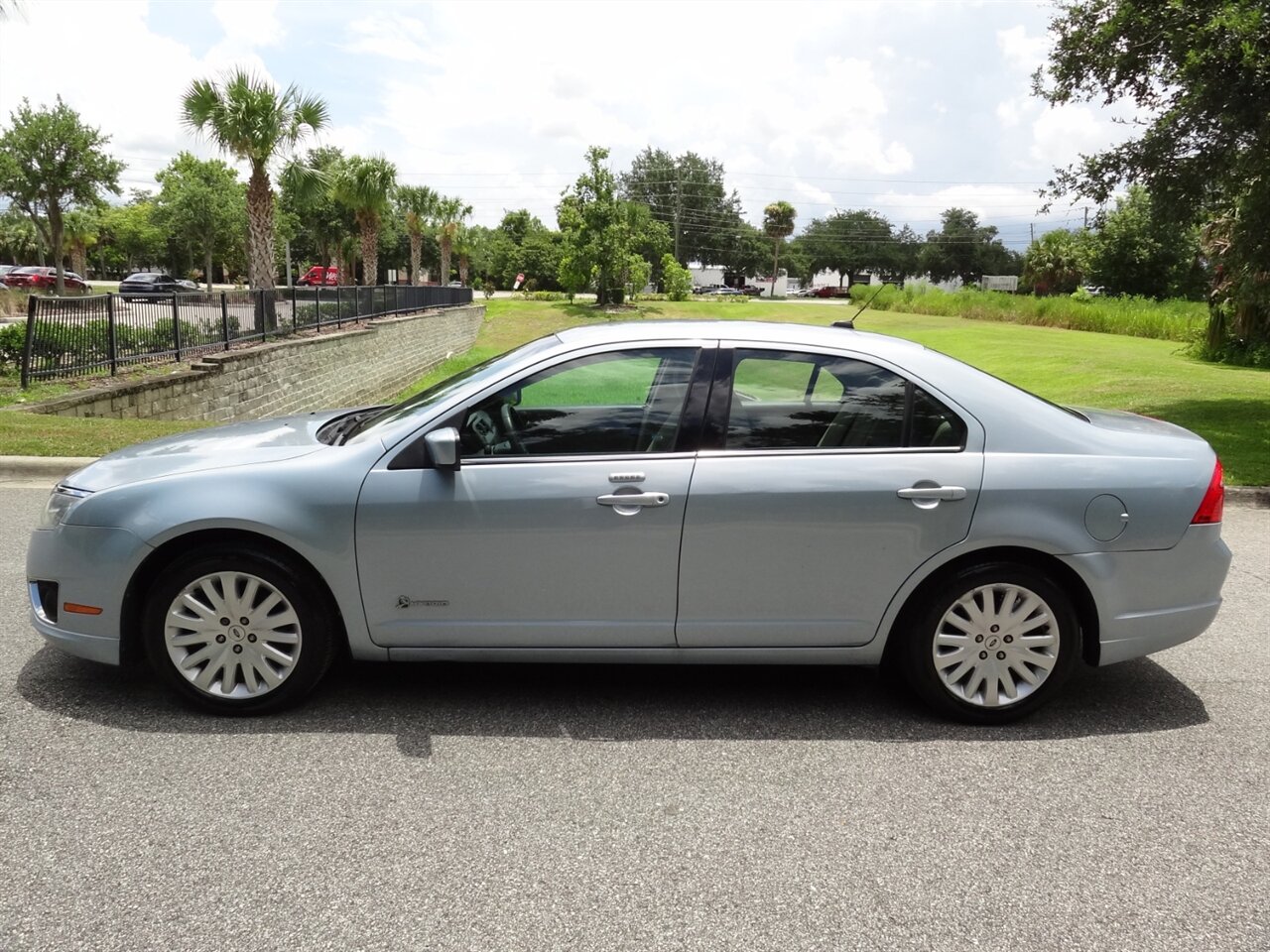 2010 Ford Fusion Hybrid Hybrid premium - Photo 18 - Deland, FL 32720