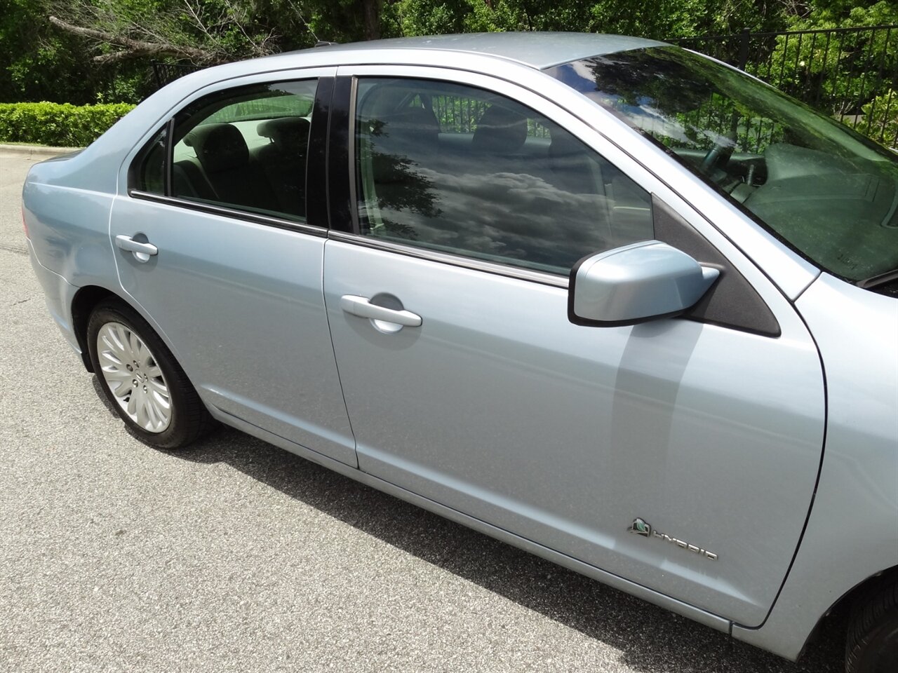 2010 Ford Fusion Hybrid Hybrid premium - Photo 12 - Deland, FL 32720