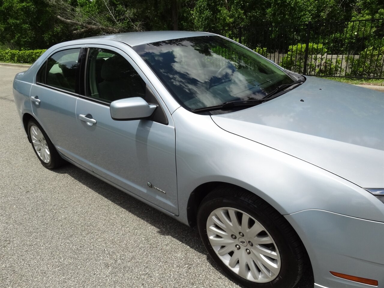 2010 Ford Fusion Hybrid Hybrid premium - Photo 10 - Deland, FL 32720