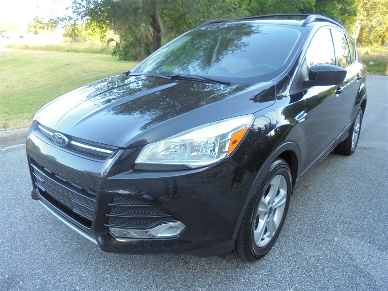 2014 Ford Escape SE   - Photo 2 - Deland, FL 32720