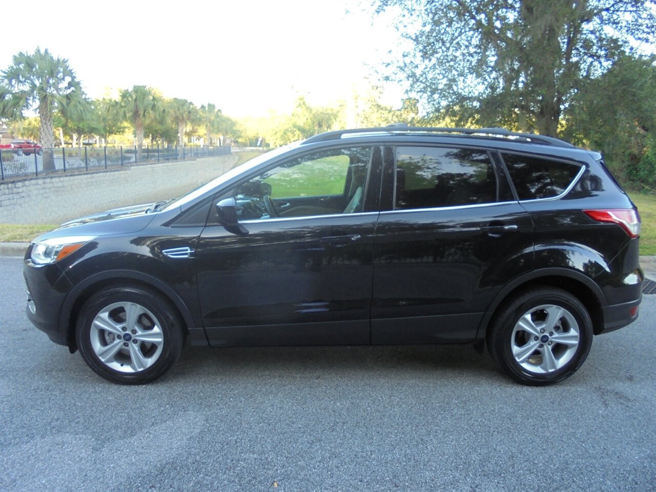 2014 Ford Escape SE   - Photo 13 - Deland, FL 32720