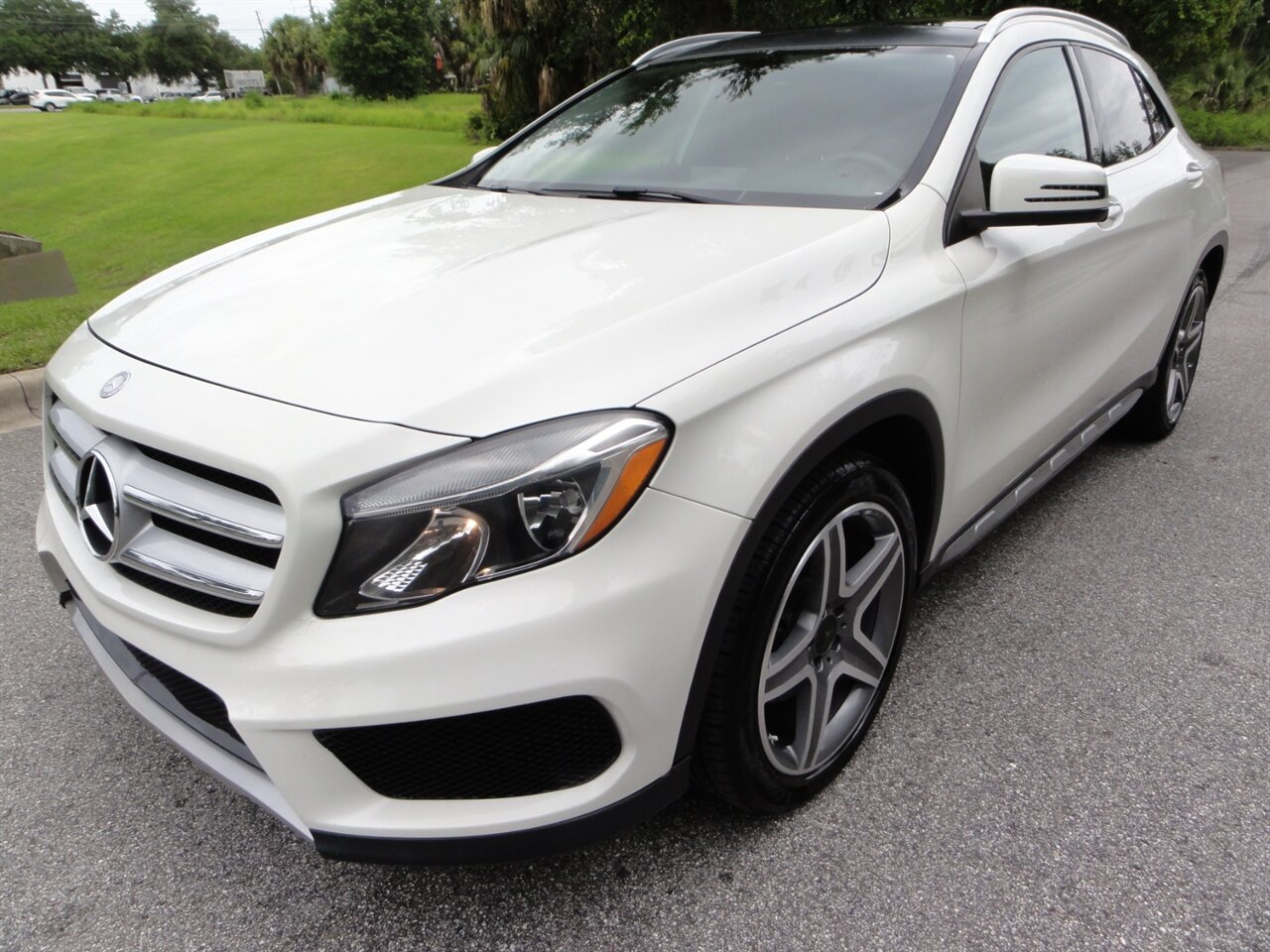 2015 Mercedes-Benz GLA GLA 250 4MATIC  Premium - Photo 2 - Deland, FL 32720