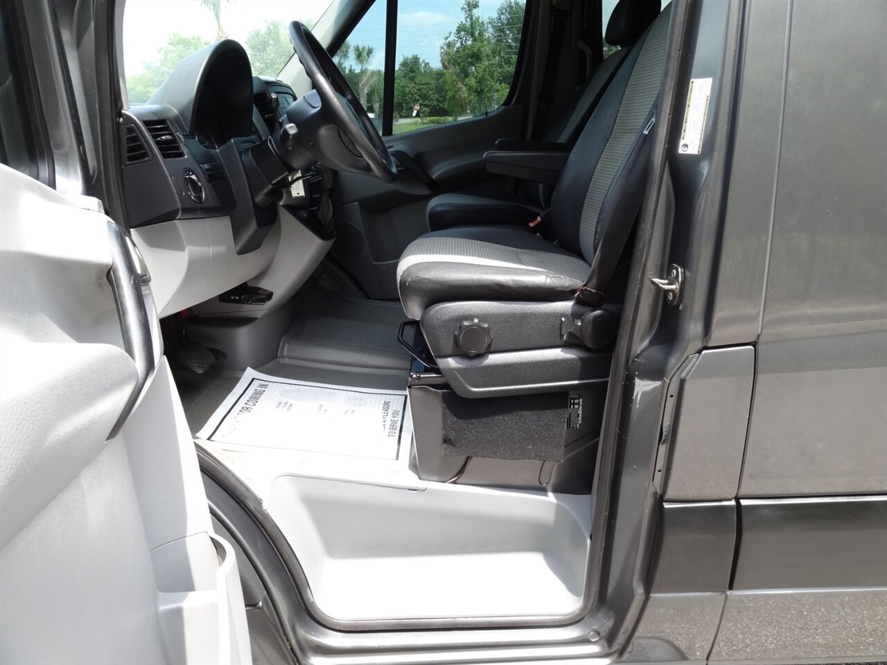 2007 Dodge Sprinter 2500 - Photo 37 - Deland, FL 32720