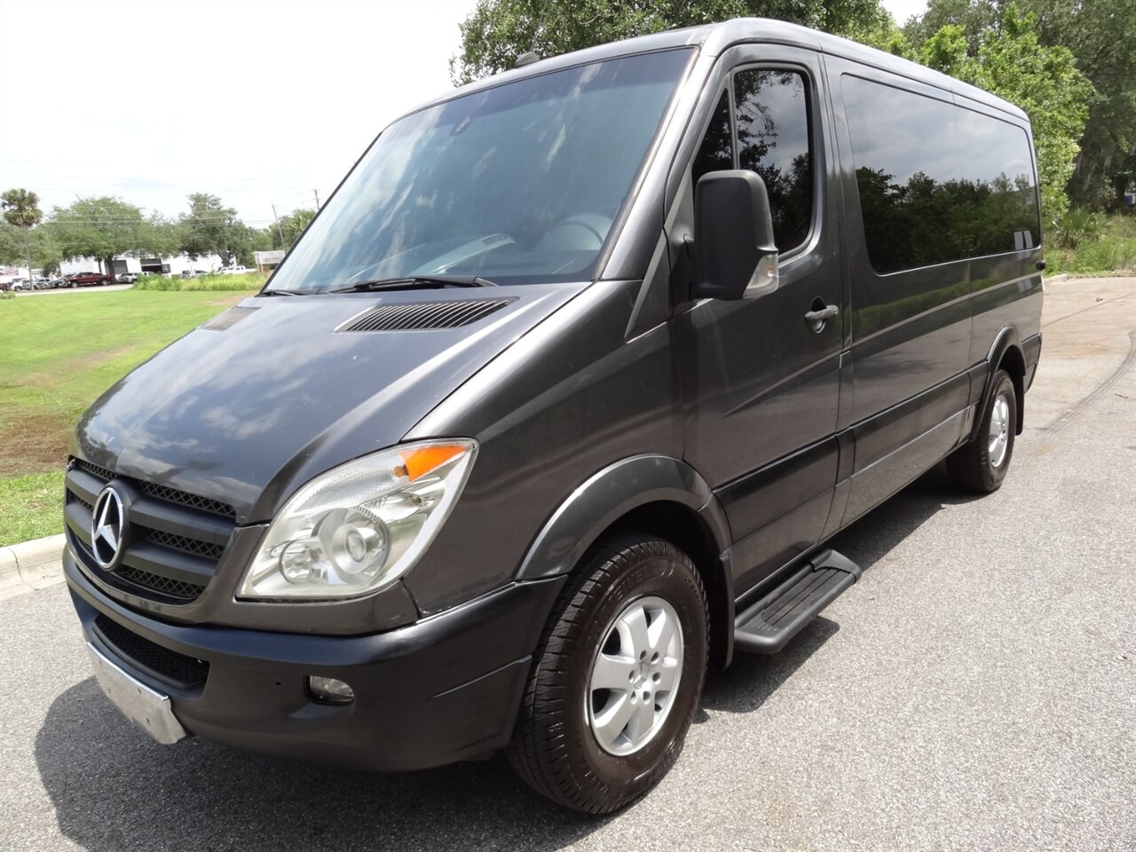 2007 Dodge Sprinter 2500 - Photo 2 - Deland, FL 32720