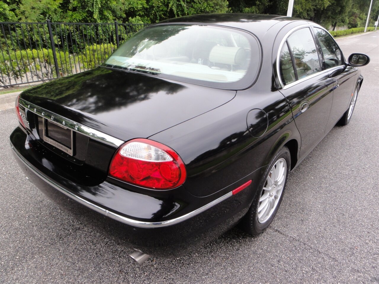 2007 Jaguar S-Type 3.0  Premium - Photo 4 - Deland, FL 32720