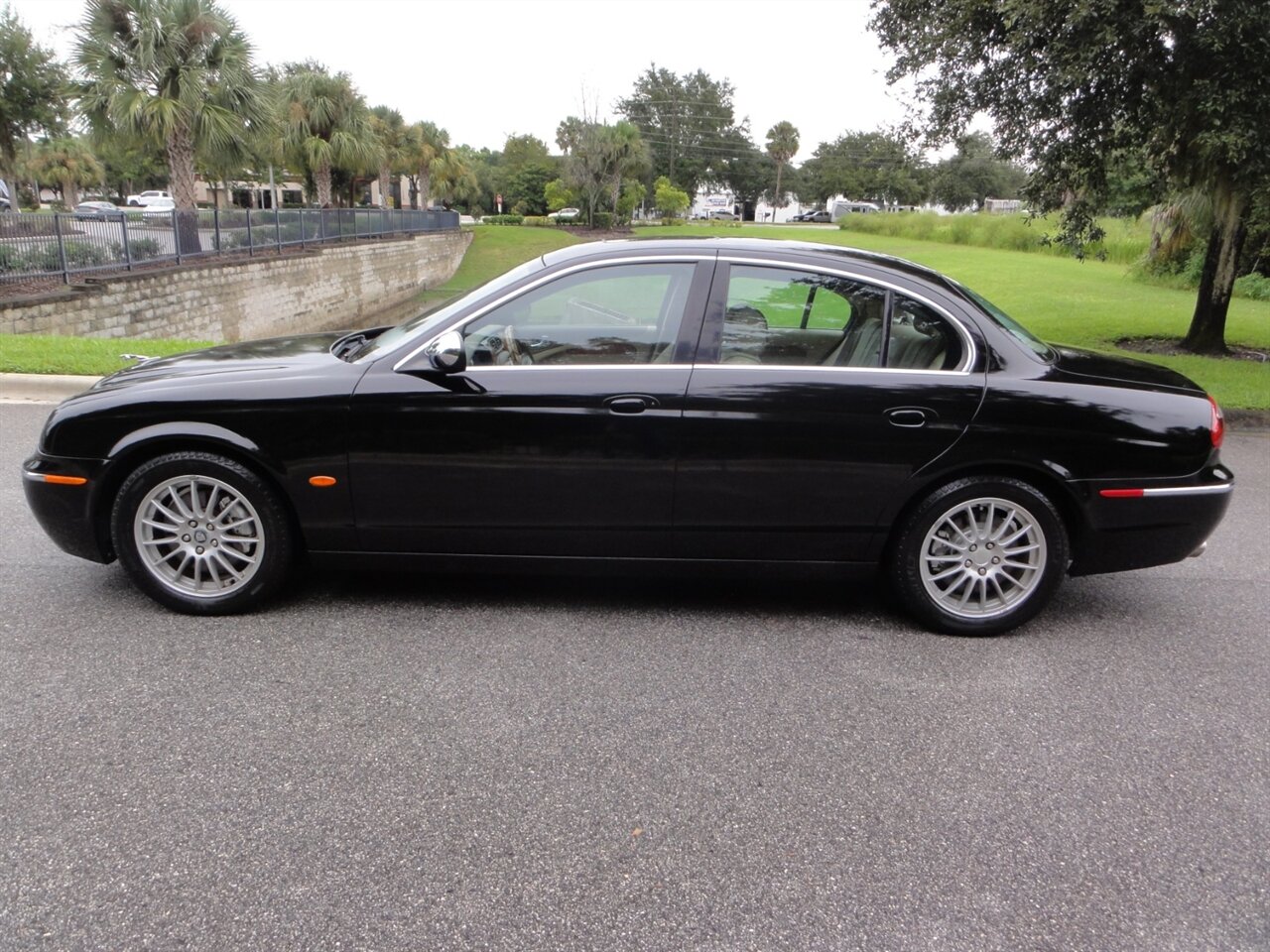 2007 Jaguar S-Type 3.0  Premium - Photo 17 - Deland, FL 32720
