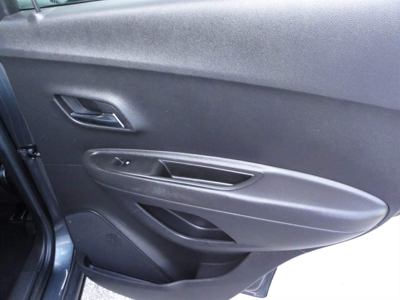 2017 Chevrolet Trax LT - Photo 39 - Deland, FL 32720