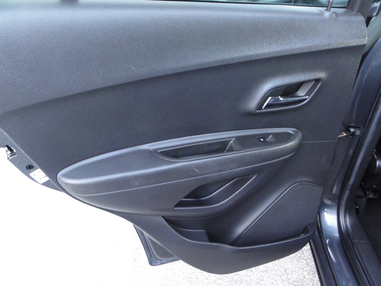 2017 Chevrolet Trax LT - Photo 36 - Deland, FL 32720