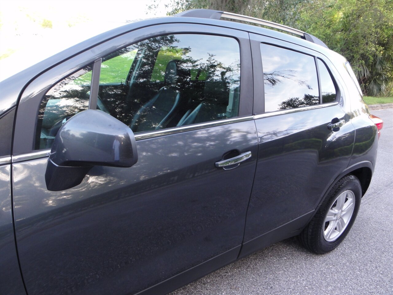 2017 Chevrolet Trax LT - Photo 11 - Deland, FL 32720