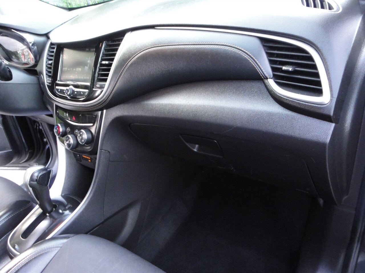 2017 Chevrolet Trax LT - Photo 42 - Deland, FL 32720