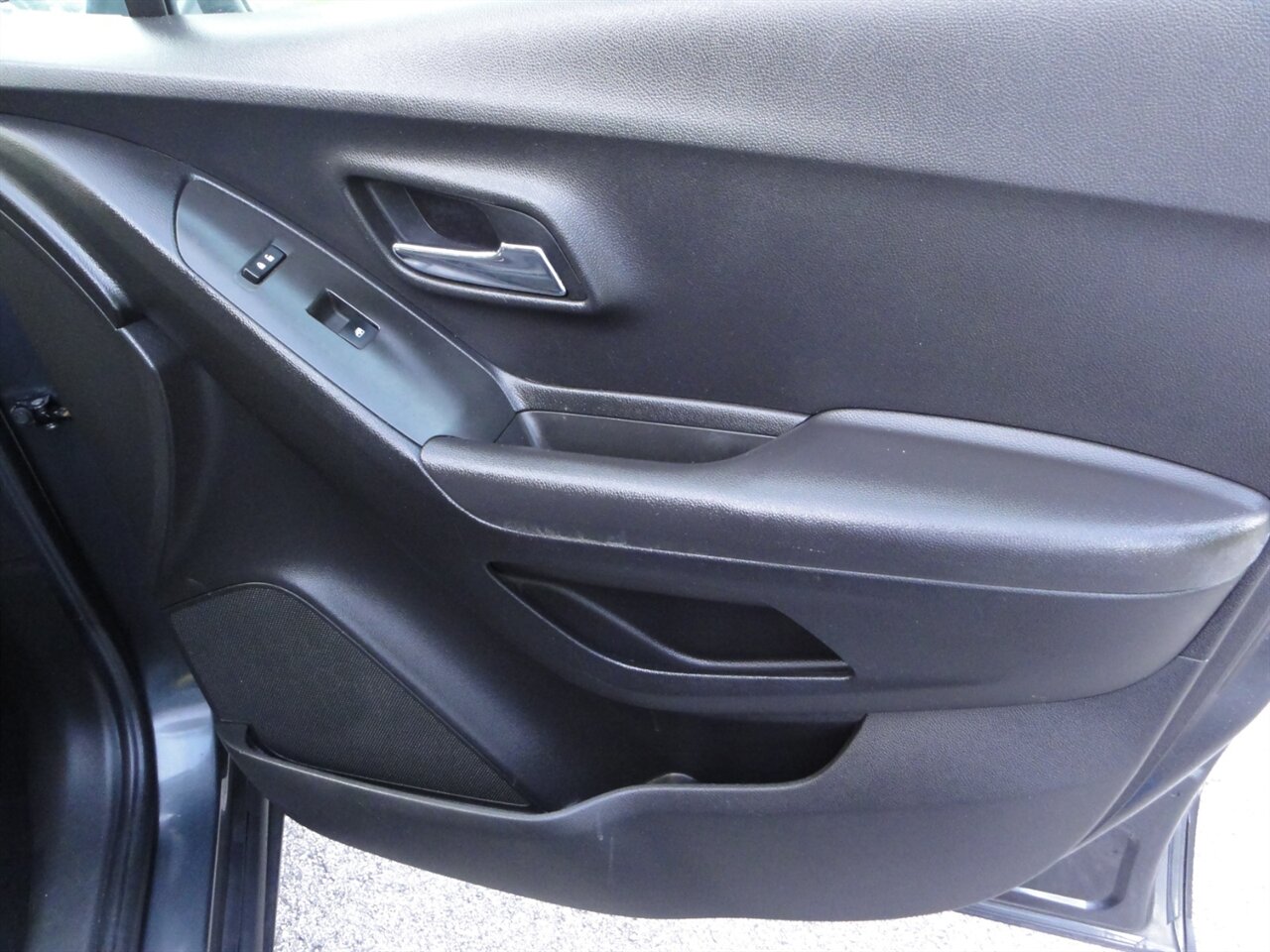 2017 Chevrolet Trax LT - Photo 43 - Deland, FL 32720