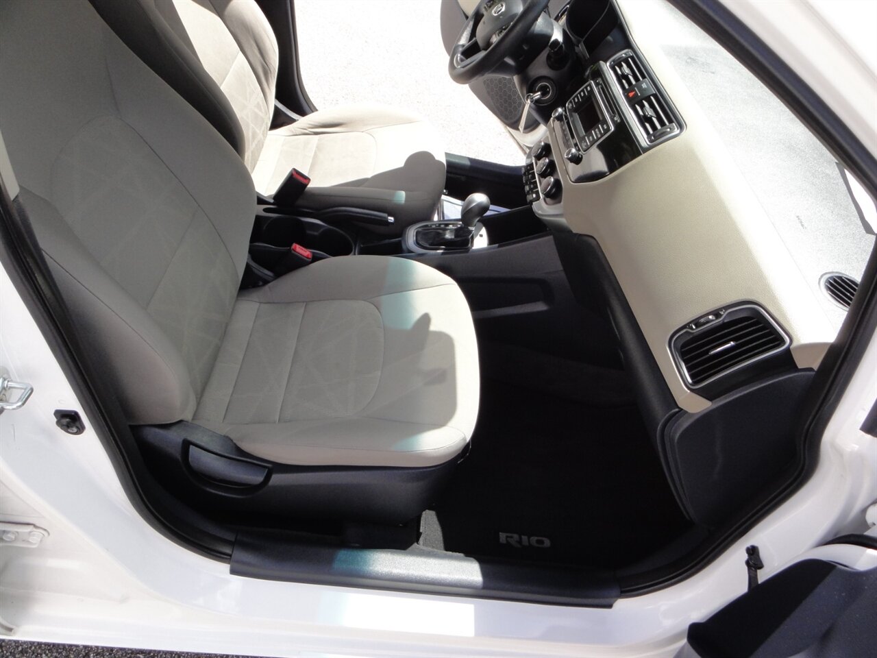 2016 Kia Rio LX   - Photo 40 - Deland, FL 32720