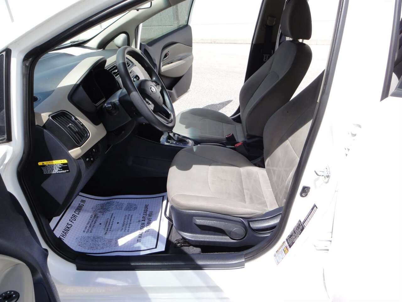 2016 Kia Rio LX   - Photo 32 - Deland, FL 32720