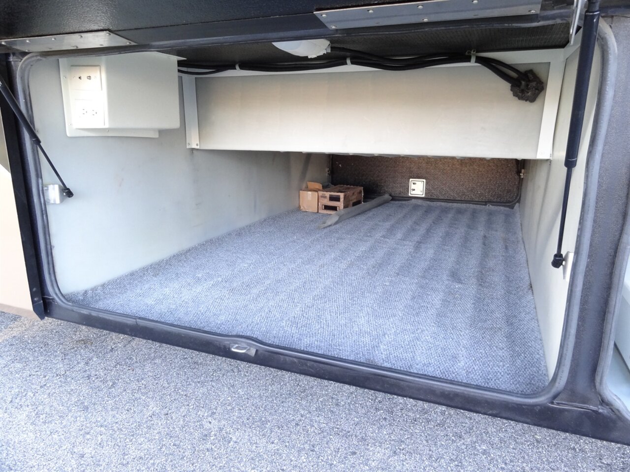 2003 Monaco Diplomat 40PST Class A  Premium - Photo 28 - Deland, FL 32720