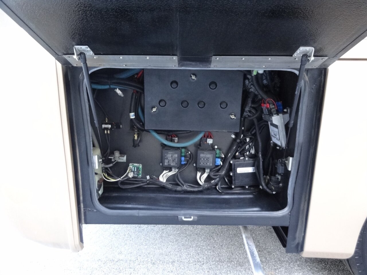 2003 Monaco Diplomat 40PST Class A  Premium - Photo 42 - Deland, FL 32720