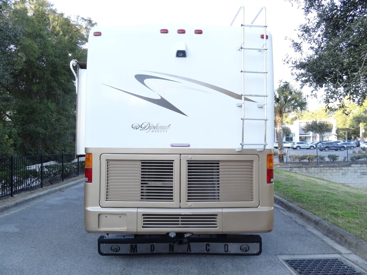 2003 Monaco Diplomat 40PST Class A  Premium - Photo 13 - Deland, FL 32720