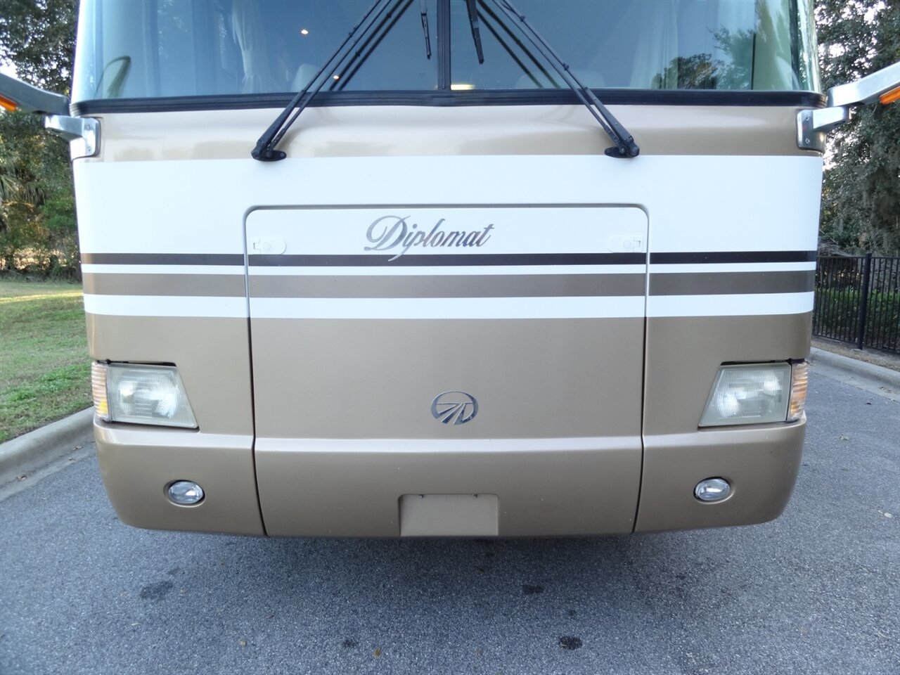 2003 Monaco Diplomat 40PST Class A  Premium - Photo 19 - Deland, FL 32720
