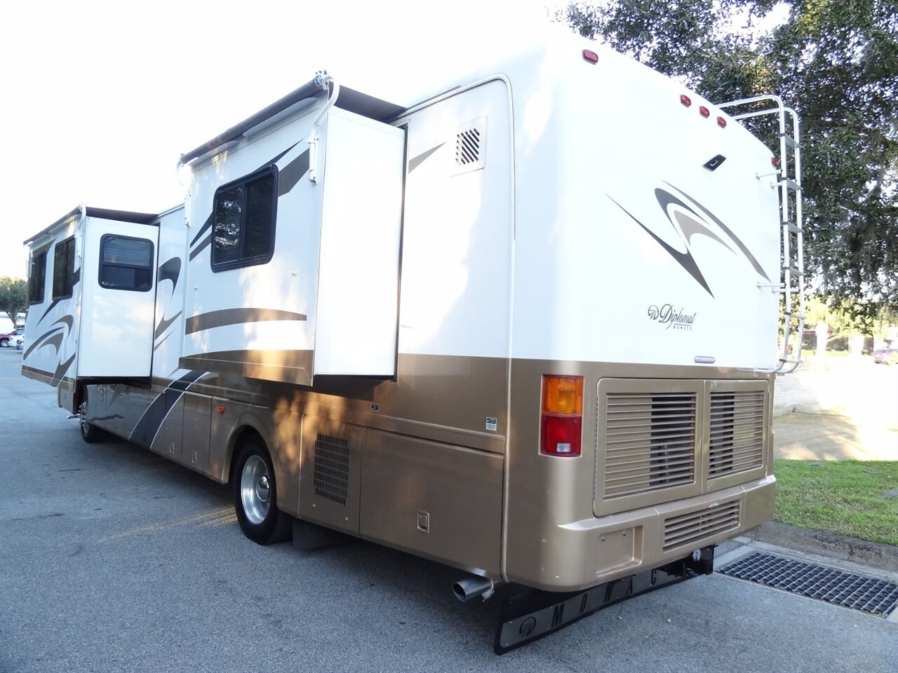 2003 Monaco Diplomat 40PST Class A  Premium - Photo 12 - Deland, FL 32720