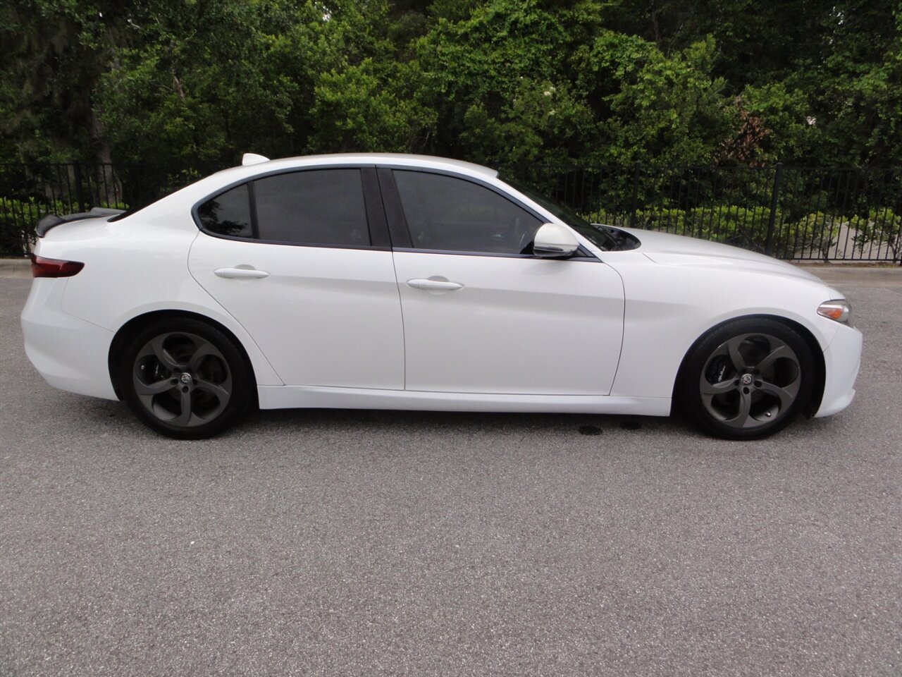 2017 Alfa Romeo Giulia Sport Ultra premium - Photo 15 - Deland, FL 32720