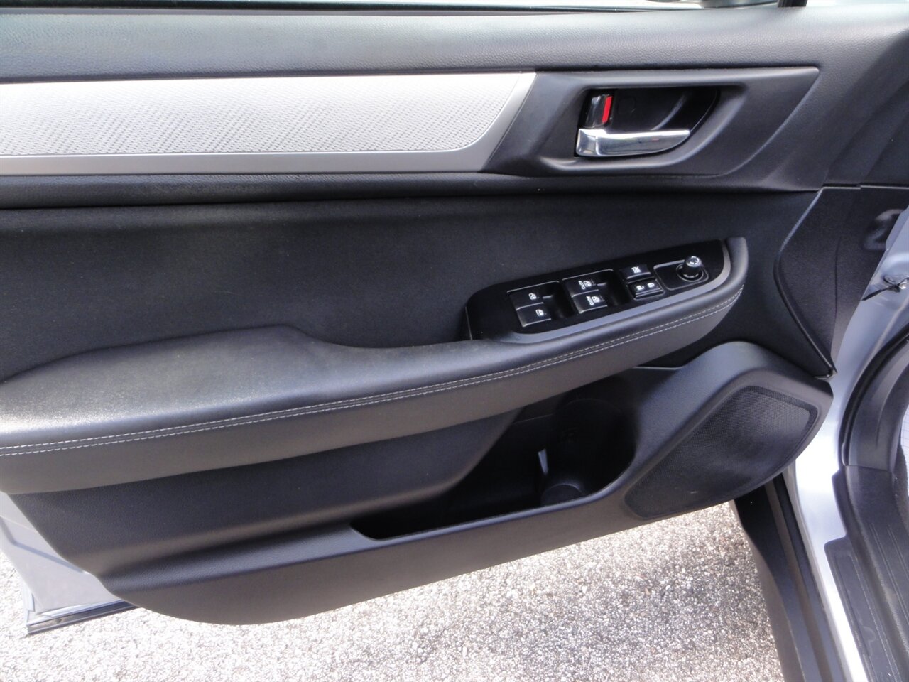 2018 Subaru Outback 2.5i Premium   - Photo 30 - Deland, FL 32720