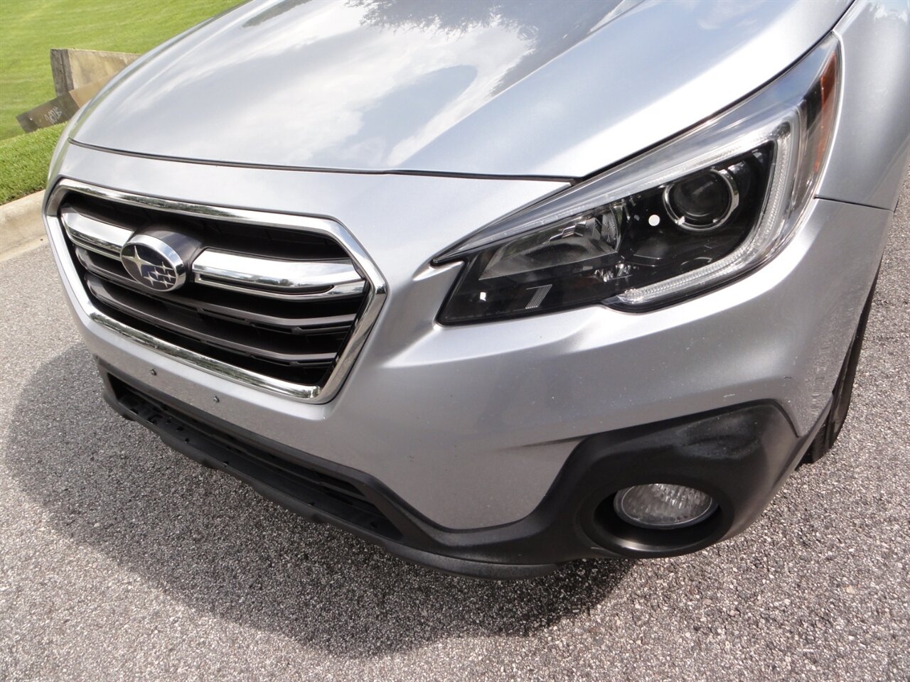 2018 Subaru Outback 2.5i Premium   - Photo 6 - Deland, FL 32720