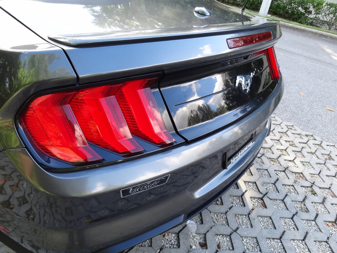 2018 Ford Mustang EcoBoost  Premium - Photo 28 - Deland, FL 32720