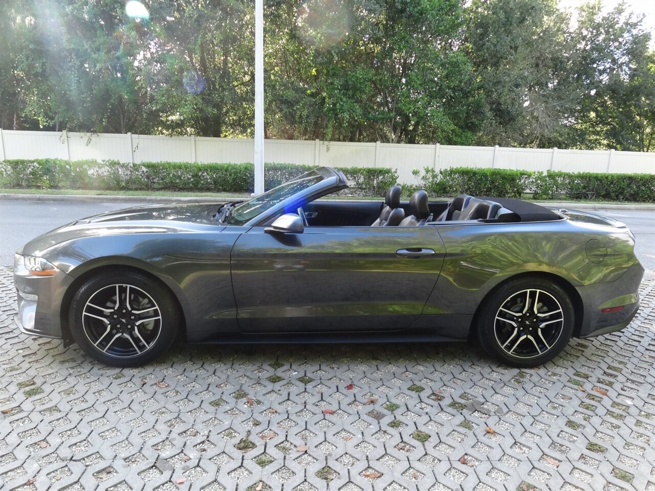 2018 Ford Mustang EcoBoost  Premium - Photo 22 - Deland, FL 32720