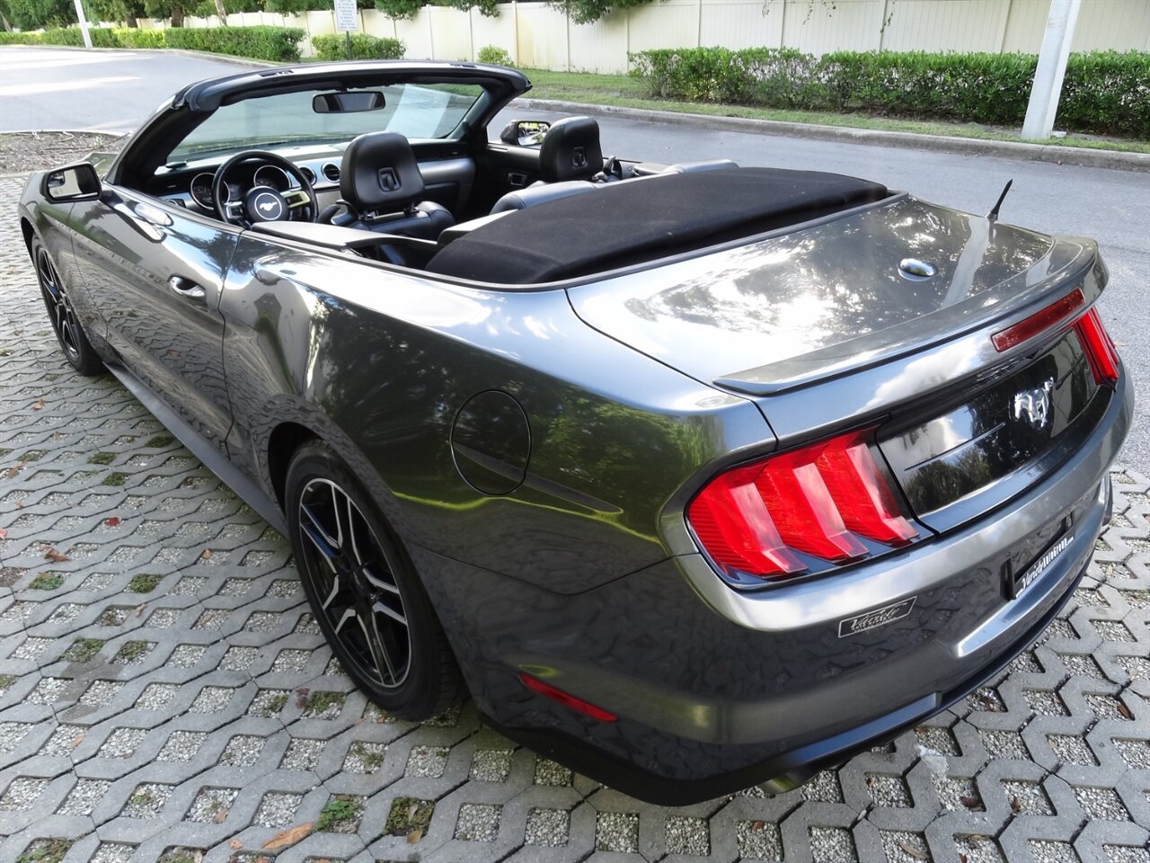 2018 Ford Mustang EcoBoost  Premium - Photo 6 - Deland, FL 32720