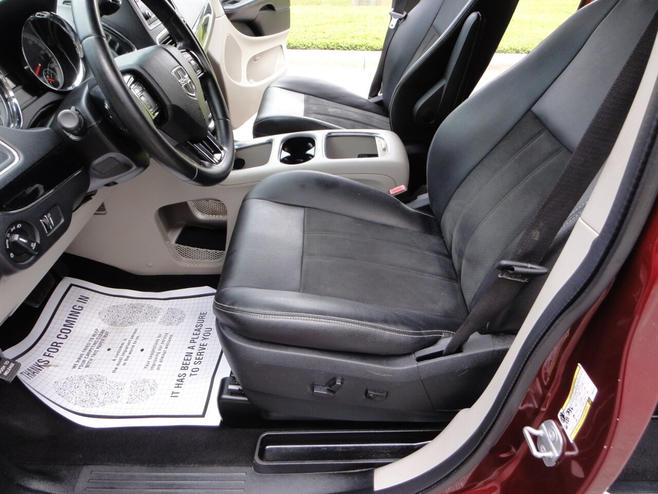 2019 Dodge Grand Caravan SXT  Stow n Go - Photo 30 - Deland, FL 32720