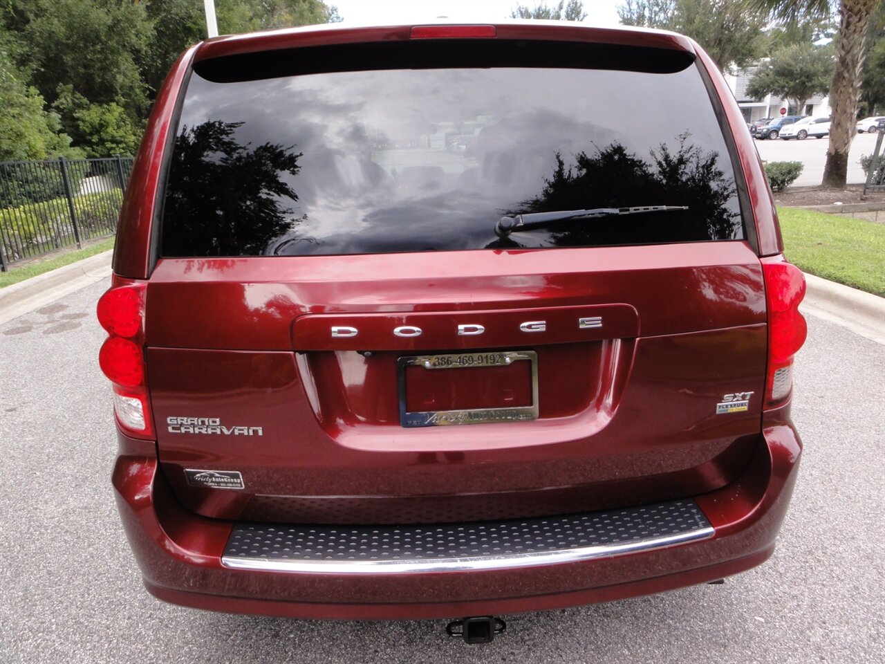 2019 Dodge Grand Caravan SXT  Stow n Go - Photo 14 - Deland, FL 32720
