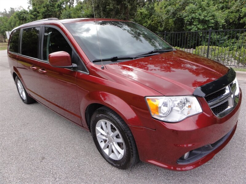 2019 Dodge Grand Caravan SXT  Stow n Go