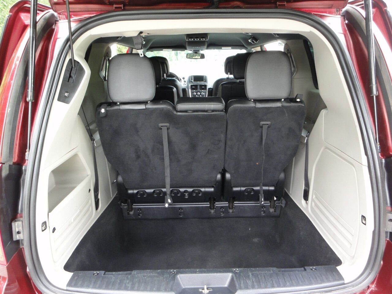 2019 Dodge Grand Caravan SXT  Stow n Go - Photo 36 - Deland, FL 32720