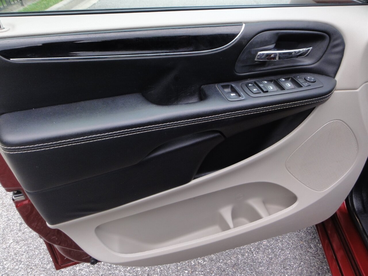 2019 Dodge Grand Caravan SXT  Stow n Go - Photo 28 - Deland, FL 32720