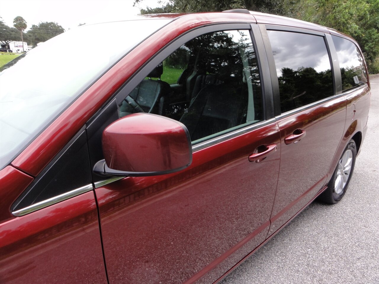2019 Dodge Grand Caravan SXT  Stow n Go - Photo 11 - Deland, FL 32720