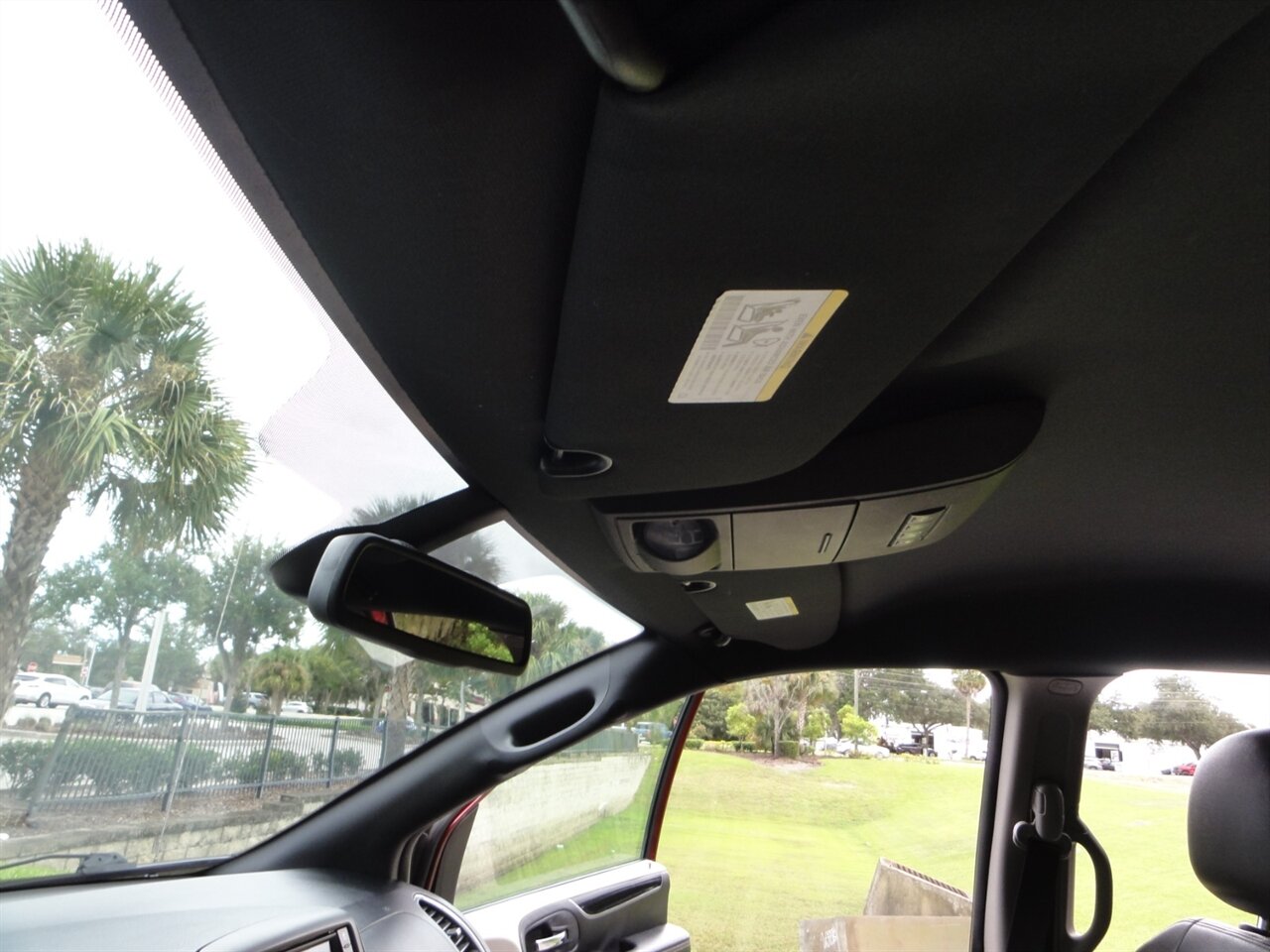 2019 Dodge Grand Caravan SXT  Stow n Go - Photo 32 - Deland, FL 32720