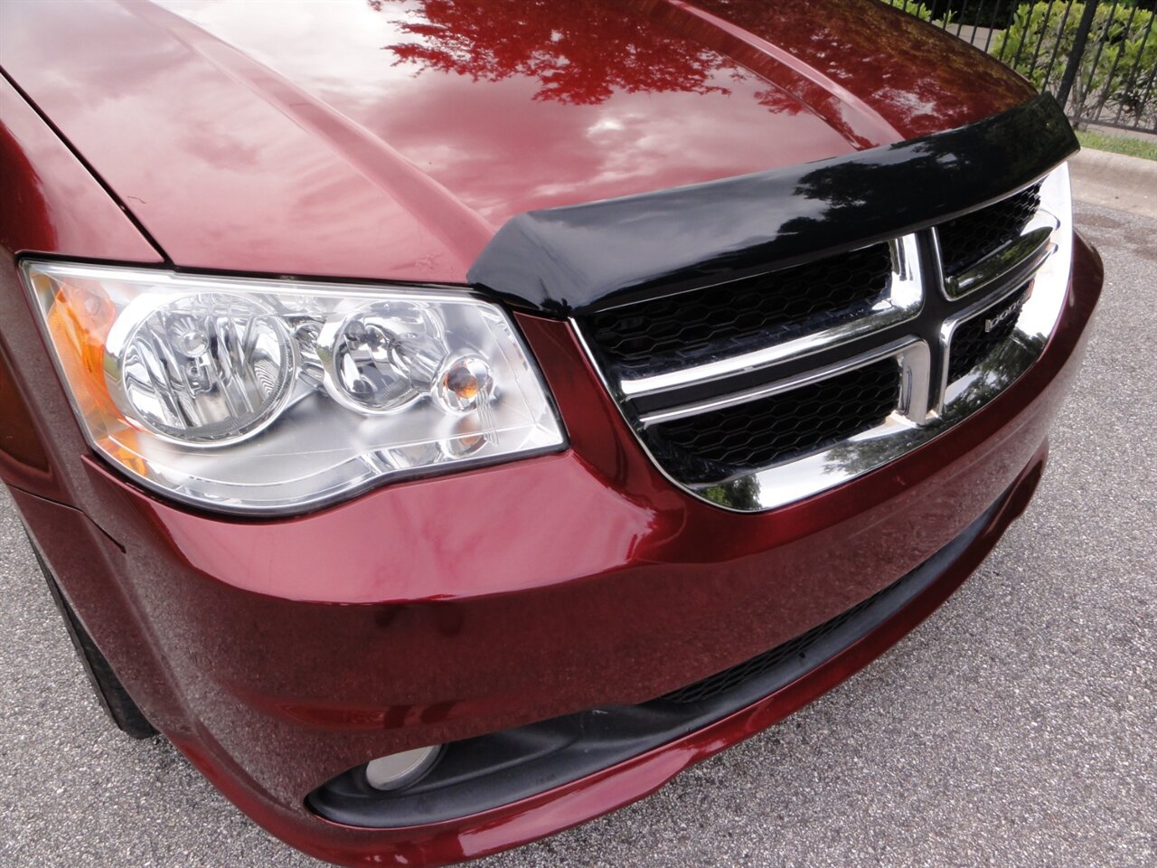 2019 Dodge Grand Caravan SXT  Stow n Go - Photo 7 - Deland, FL 32720