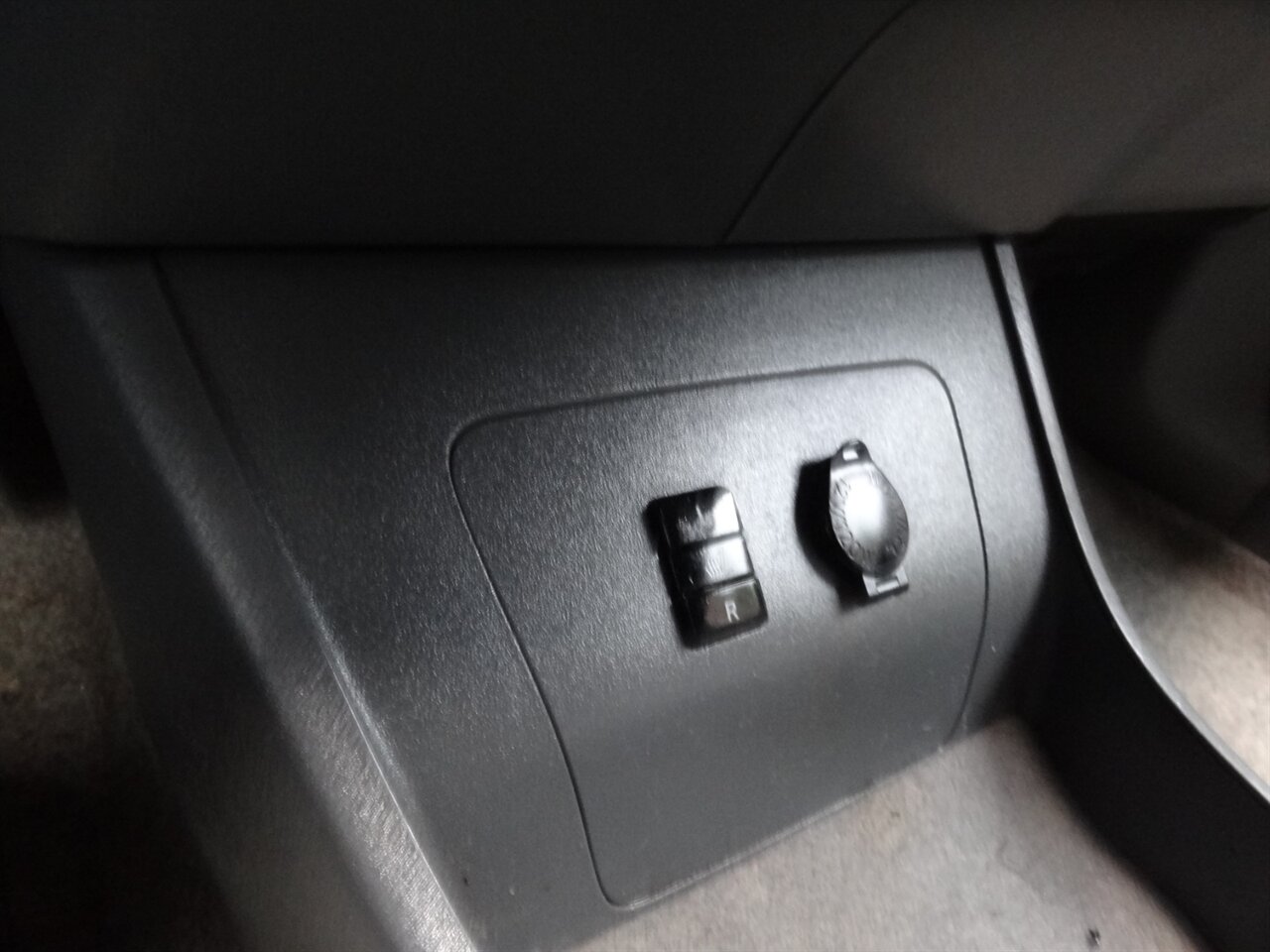 2010 Toyota Prius V   - Photo 54 - Deland, FL 32720