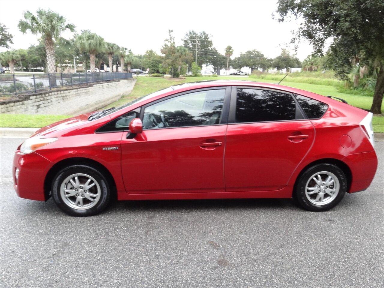 2010 Toyota Prius V   - Photo 16 - Deland, FL 32720