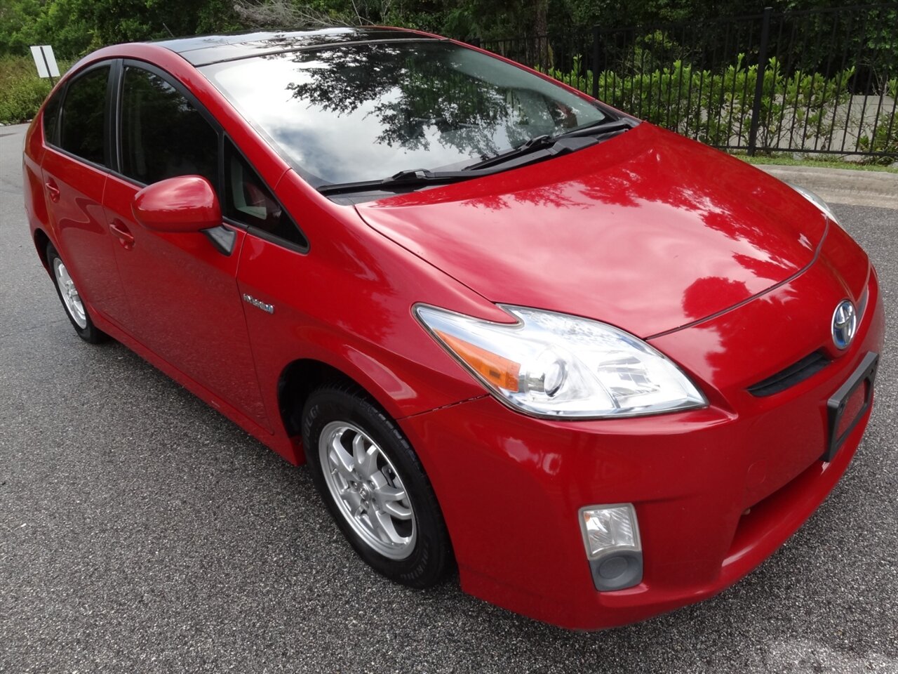 2010 Toyota Prius V   - Photo 1 - Deland, FL 32720