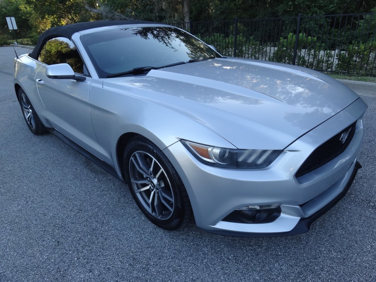 2015 Ford Mustang EcoBoost Premium   - Photo 3 - Deland, FL 32720