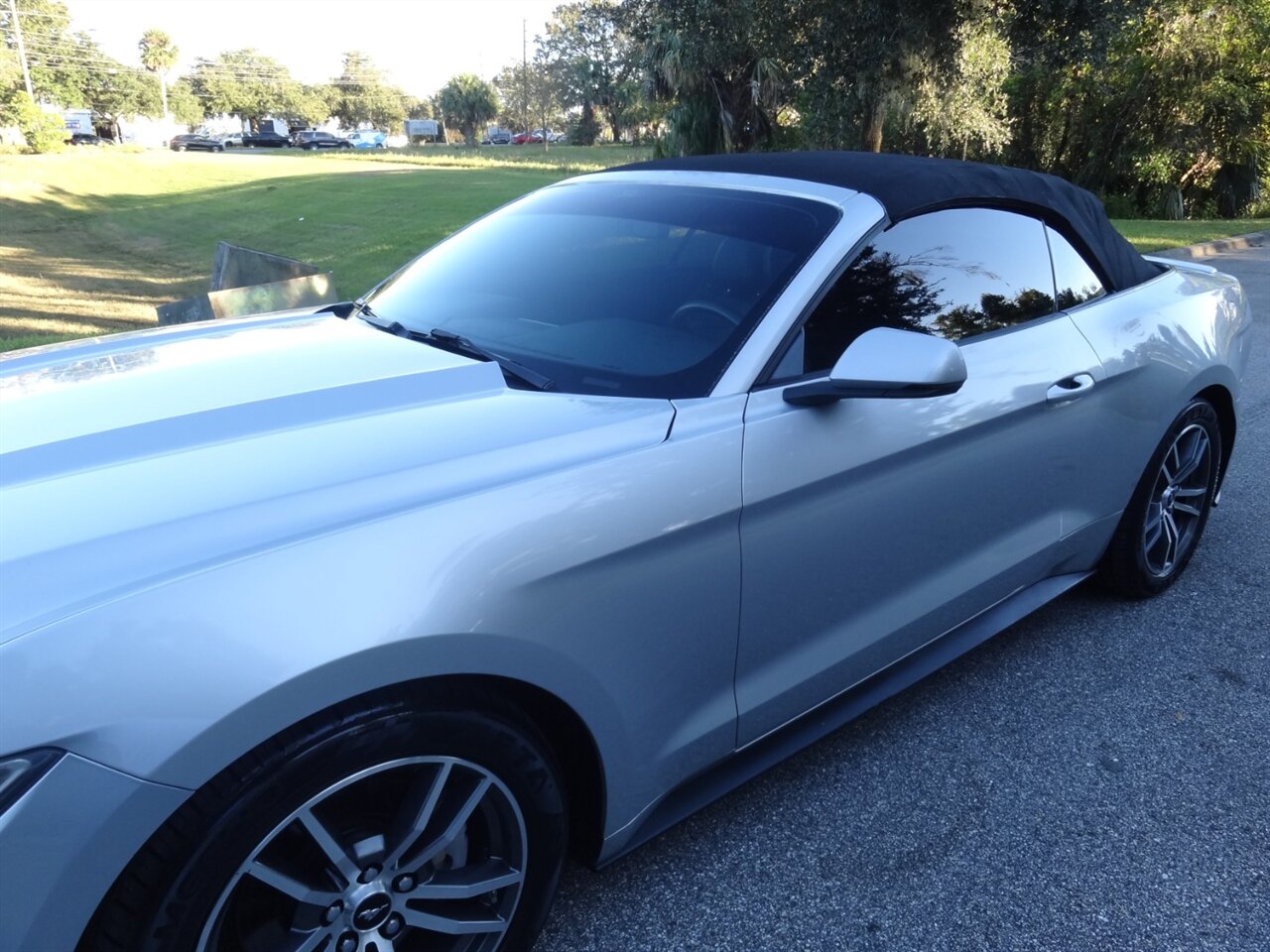 2015 Ford Mustang EcoBoost Premium   - Photo 14 - Deland, FL 32720