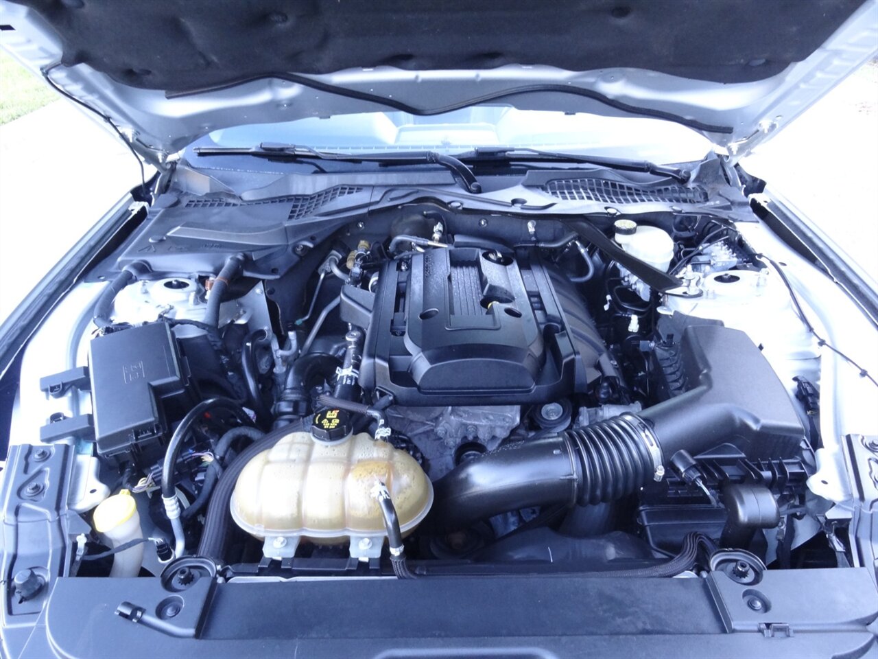 2015 Ford Mustang EcoBoost Premium   - Photo 32 - Deland, FL 32720