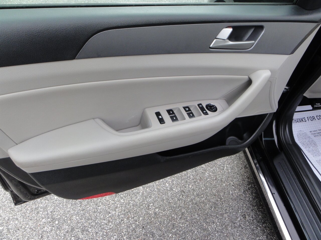 2017 Hyundai SONATA Hybrid SE - Photo 30 - Deland, FL 32720